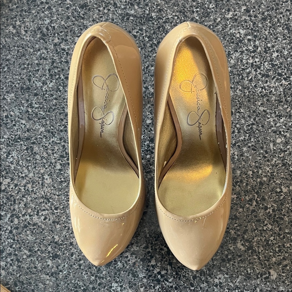 Jessica Simpson Francesca nude pumps 5 1/2